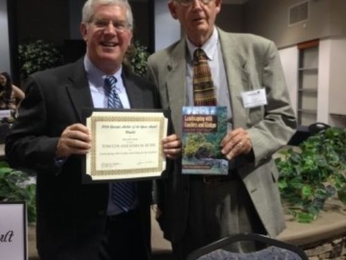 ACS Members John Ruter and Tom Cox accepting award
